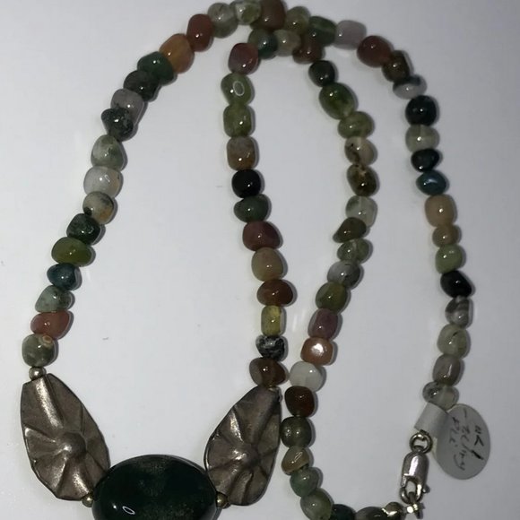 16" Agate and Silver Beaded Necklace - Picture 6 of 6